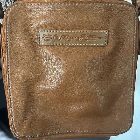 Vintage Fossil Crossbody - Picture 3 of 11